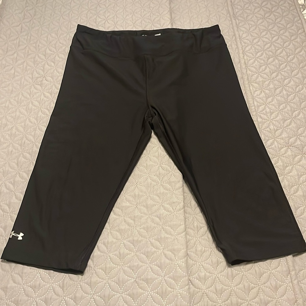 Under Armour compression leggings